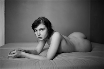 » #2/6 « / Bedtime stories / Blog-Beitrag von <a href="https://kaimueller.strkng.com/de/">Fotograf Kai Mueller</a> / 18.04.2019 14:30 / Nude