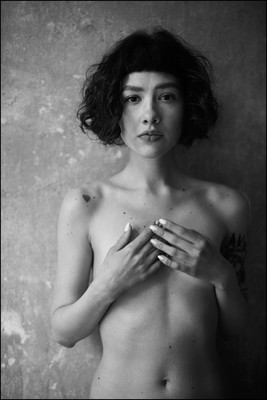 » #5/6 « / Meeting Lola / Blog-Beitrag von <a href="https://kaimueller.strkng.com/de/">Fotograf Kai Mueller</a> / 25.06.2019 18:50 / Nude