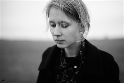 » #6/9 « / Anne / Blog-Beitrag von <a href="https://kaimueller.strkng.com/de/">Fotograf Kai Mueller</a> / 12.11.2019 22:50 / Portrait