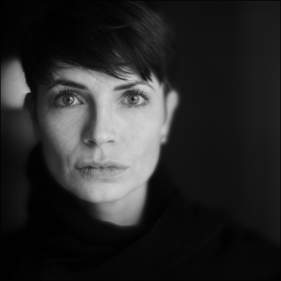 » #4/4 « / Lichter der Stadt / Blog-Beitrag von <a href="https://kaimueller.strkng.com/de/">Fotograf Kai Mueller</a> / 09.02.2020 17:21 / Portrait