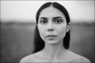 » #1/6 « / Ein Sommerabend in Berlin / Blog post by <a href="https://kaimueller.strkng.com/en/">Photographer Kai Mueller</a> / 2021-10-10 18:48 / Portrait