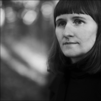 » #7/9 « / Zinnowitzer Kurzgeschichten / Blog-Beitrag von <a href="https://kaimueller.strkng.com/de/">Fotograf Kai Mueller</a> / 15.04.2022 17:49 / Portrait