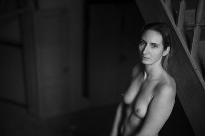 » #7/9 « / Gutshausgeschichten / Blog post by <a href="https://kaimueller.strkng.com/en/">Photographer Kai Mueller</a> / 2023-07-07 20:46 / Nude