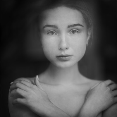 » #6/9 « / Bogdana / Blog post by <a href="https://kaimueller.strkng.com/en/">Photographer Kai Mueller</a> / 2024-01-02 19:10 / Portrait