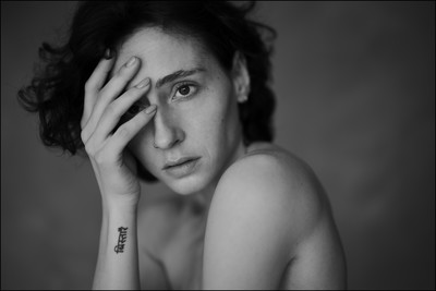 » #2/9 « / Emma, part one / Blog-Beitrag von <a href="https://kaimueller.strkng.com/de/">Fotograf Kai Mueller</a> / 28.07.2024 22:10 / Portrait