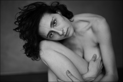 » #4/9 « / Emma, part two / Blog-Beitrag von <a href="https://kaimueller.strkng.com/de/">Fotograf Kai Mueller</a> / 14.09.2024 12:47 / Nude