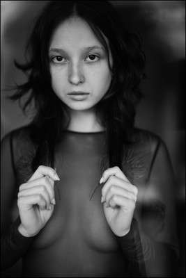 » #3/9 « / Milla / Blog-Beitrag von <a href="https://kaimueller.strkng.com/de/">Fotograf Kai Mueller</a> / 03.08.2025 15:59 / Portrait