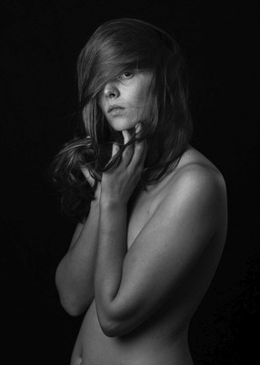 » #1/9 « / nora akt portraits / Blog post by <a href="https://strkng.com/en/photographer/lichtundnicht/">Photographer LICHTundNICHT</a> / 2021-01-16 16:24