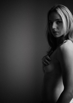 » #7/7 « / Marike / Blog post by <a href="https://strkng.com/en/photographer/lichtundnicht/">Photographer LICHTundNICHT</a> / 2024-11-19 17:55