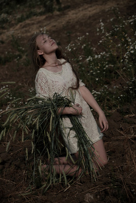 » #4/9 « / The retention, the fulfillment (extraslides) / Blog post by <a href="https://strkng.com/en/photographer/dewframe/">Photographer DEWFRAME</a> / 2022-12-22 01:05 / Stimmungen
