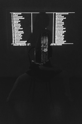 » #4/9 « / Not my records / Blog-Beitrag von <a href="https://strkng.com/de/fotograf/dewframe/">Fotograf DEWFRAME</a> / 19.03.2024 14:40