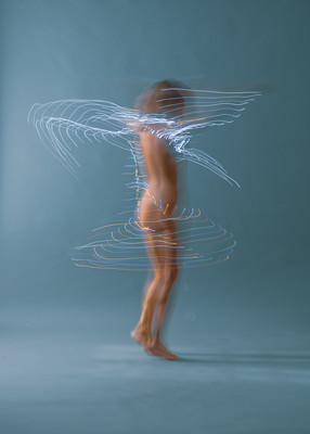 » #7/9 « / Light Dance / Blog-Beitrag von <a href="https://strkng.com/de/fotografin/maria+frodl/">Fotografin Maria Frodl</a> / 17.01.2020 18:26