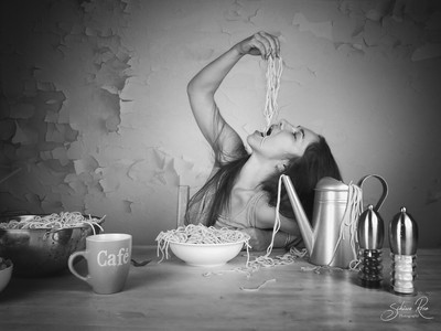 » #1/4 « / Pasta / Blog post by <a href="https://strkng.com/en/photographer/schiwa+rose/">Photographer Schiwa Rose</a> / 2018-12-12 14:01 / Konzeptionell