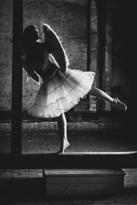 » #4/7 « / Dancing on the attic / Blog-Beitrag von <a href="https://strkng.com/de/fotografin/pwb-fotografie-de+-+petra+w-+barathova/">Fotografin pwb-fotografie.de / Petra W. Barathova</a> / 05.11.2018 10:15