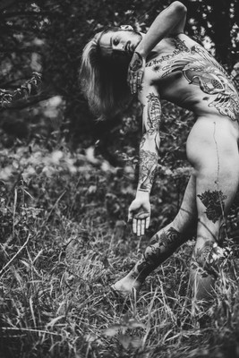 » #8/9 « / LOST / Blog post by <a href="https://strkng.com/en/photographer/elena+f-+barba/">Photographer Elena F. Barba</a> / 2019-11-22 12:25