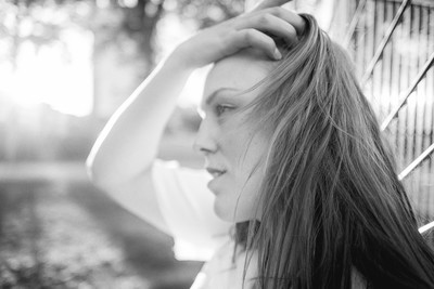 » #8/9 « / Portrait-Session mit Julia / Blog post by <a href="https://strkng.com/en/photographer/olaf+radcke/">Photographer olaf radcke</a> / 2021-11-01 09:46