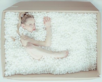 » #8/9 « / Puppet in the Box / Blog post by <a href="https://strkng.com/en/photographer/olaf+radcke/">Photographer olaf radcke</a> / 2022-03-14 22:09