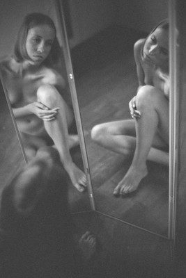 » #6/6 « / ... with the mirror / Blog-Beitrag von <a href="https://strkng.com/de/fotograf/olaf+radcke/">Fotograf olaf radcke</a> / 11.10.2024 09:18