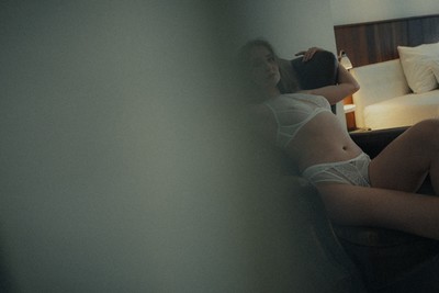 » #1/8 « / In a hotel room in Vienna / Blog post by <a href="https://strkng.com/en/photographer/olaf+radcke/">Photographer olaf radcke</a> / 2025-04-23 17:02