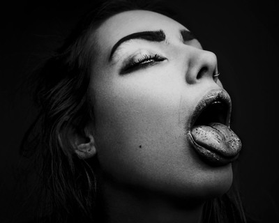 » #2/9 « / Black and white portraits / Blog post by <a href="https://strkng.com/en/photographer/louisfernandezphotography-com/">Photographer louisfernandezphotography.com</a> / 2019-07-05 07:28