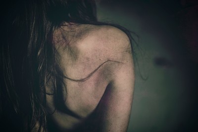 » #8/9 « / ERRORS AND WAYS. / Blog post by <a href="https://lysann.strkng.com/en/">Model Lysann</a> / 2019-04-06 22:19 / Nude