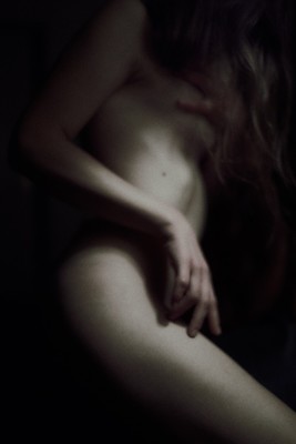 » #5/9 « / SOMETIMES RUBY VELVET / Blog-Beitrag von <a href="https://lysann.strkng.com/de/">Model Lysann</a> / 22.09.2019 17:21 / Nude