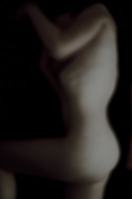 » #7/9 « / SOMETIMES RUBY VELVET / Blog-Beitrag von <a href="https://lysann.strkng.com/de/">Model Lysann</a> / 22.09.2019 17:21 / Nude