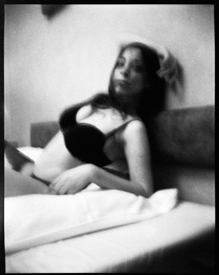 » #1/9 « / MOTEL MESS / Blog post by <a href="https://lysann.strkng.com/en/">Model Lysann</a> / 2020-07-09 11:17 / Schwarz-weiss