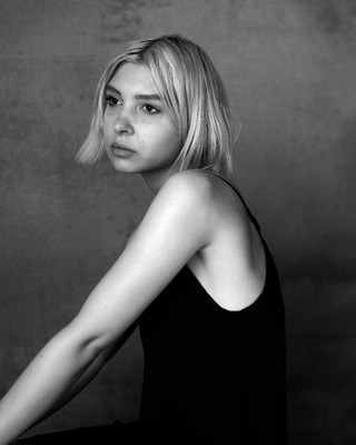 » #3/3 « / Chrissi / Blog post by <a href="https://strkng.com/en/photographer/roland+m%C3%BChler/">Photographer Roland Mühler</a> / 2020-10-21 11:53 / Portrait