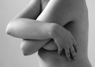 » #1/3 « / untitled / Blog post by <a href="https://strkng.com/en/photographer/roland+m%C3%BChler/">Photographer Roland Mühler</a> / 2021-01-12 10:08 / Nude