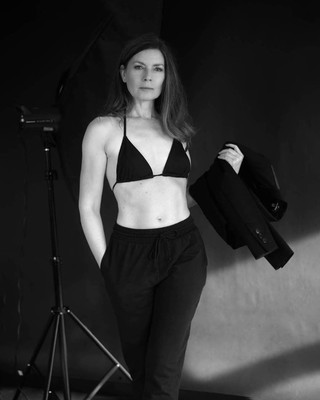 » #2/4 « / Susanne / Blog post by <a href="https://strkng.com/en/photographer/roland+m%C3%BChler/">Photographer Roland Mühler</a> / 2022-11-06 16:11 / Portrait