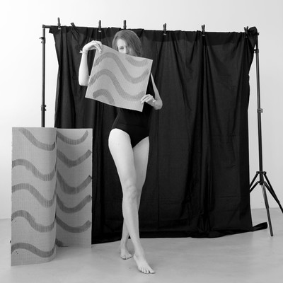 » #4/4 « / Linien und Konturen #1 / Blog-Beitrag von <a href="https://strkng.com/de/fotograf/roland+m%C3%BChler/">Fotograf Roland Mühler</a> / 13.10.2024 12:49 / Portrait