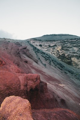 » #3/5 « / Magma - by Chiara Zonca / Blog post by <a href="https://noicemagazine.strkng.com/en/"> NOICE | Photography and Art Publication</a> / 2018-08-28 16:09
