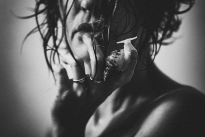 » #6/9 « / Selbstportraits... / Blog post by <a href="https://strkng.com/en/photographer/rosa+h-+lightart/">Photographer Rosa H. LightArt</a> / 2018-12-07 12:49 / Kreativ