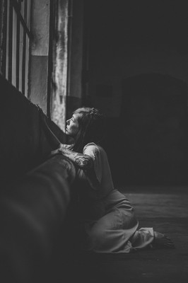 » #4/4 « / Julia / Blog post by <a href="https://strkng.com/en/photographer/rosa+h-+lightart/">Photographer Rosa H. LightArt</a> / 2019-06-16 22:05 / Konzeptionell