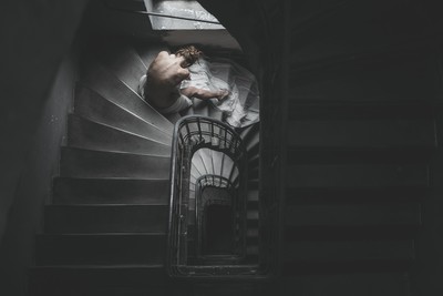 » #5/6 « / Sabrina... / Blog post by <a href="https://strkng.com/en/photographer/rosa+h-+lightart/">Photographer Rosa H. LightArt</a> / 2019-06-29 08:57 / Nude