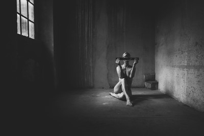 » #6/9 « / Anita... / Blog post by <a href="https://strkng.com/en/photographer/rosa+h-+lightart/">Photographer Rosa H. LightArt</a> / 2019-07-31 11:17 / Nude
