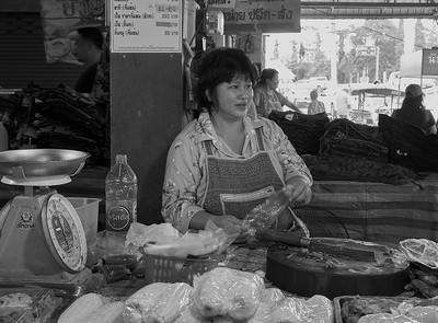 » #4/6 « / Faces of Thailand / Blog post by <a href="https://strkng.com/en/photographer/risu/">Photographer Risu</a> / 2018-10-29 07:47