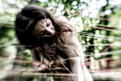 » #4/6 « / The network trap _ (Social Media) / Blog post by <a href="https://strkng.com/en/photographer/bogdan+bousca/">Photographer Bogdan Bousca</a> / 2019-06-08 07:24