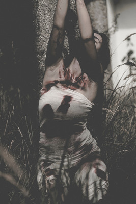 » #4/6 « / All is in your head / Blog post by <a href="https://strkng.com/en/photographer/bogdan+bousca/">Photographer Bogdan Bousca</a> / 2019-07-13 05:38