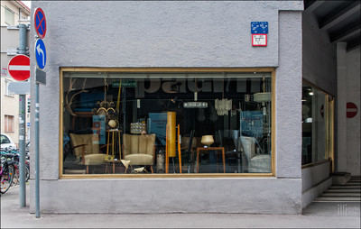 » #5/9 « / Graz / Blog post by <a href="https://strkng.com/en/photographer/thomas+illhardt/">Photographer Thomas Illhardt</a> / 2019-05-22 10:40