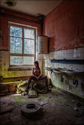 » #7/9 « / Grenzland (Teil I) / Blog post by <a href="https://strkng.com/en/photographer/thomas+illhardt/">Photographer Thomas Illhardt</a> / 2021-05-12 15:52