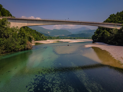 » #7/9 « / Aus der Sicht der Vögel / Blog post by <a href="https://strkng.com/en/photographer/thomas+illhardt/">Photographer Thomas Illhardt</a> / 2022-06-25 13:22