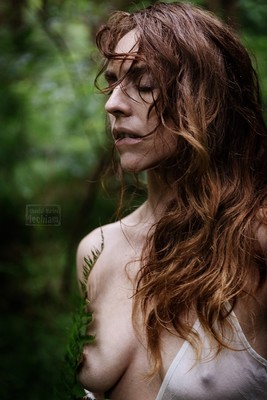 Chantal-Marlen 3 / Portrait / wald,sinnlich