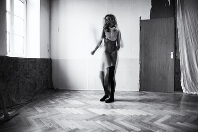 » #1/4 « / comecloser / Blog-Beitrag von <a href="https://willischwanke.strkng.com/de/">Fotograf Willi Schwanke</a> / 06.10.2019 09:14 / Nude