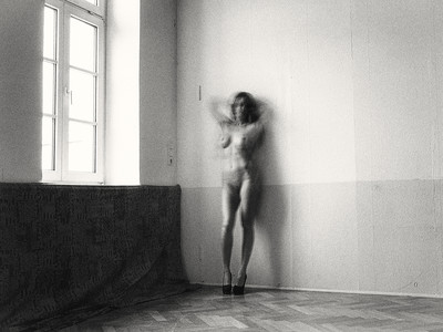 » #1/4 « / c. at tanzsaal / Blog-Beitrag von <a href="https://willischwanke.strkng.com/de/">Fotograf Willi Schwanke</a> / 18.05.2020 12:50 / Nude