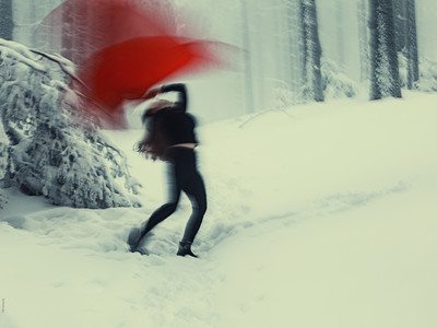 » #4/6 « / snowcorrida  |  2o21 / Blog post by <a href="https://willischwanke.strkng.com/en/">Photographer Willi Schwanke</a> / 2021-02-01 20:10 / Abstrakt