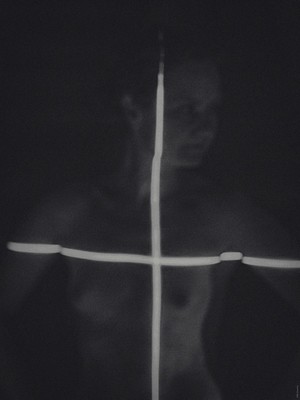 » #3/3 « / cross I-III / Blog post by <a href="https://willischwanke.strkng.com/en/">Photographer Willi Schwanke</a> / 2022-06-26 13:01 / Nude