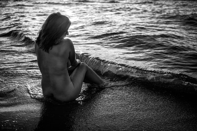 IV / Nude / woman,nudeart,beach,blackandwhite