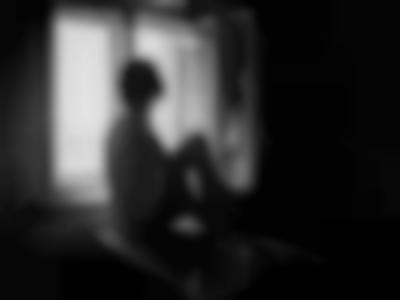 V / Nude